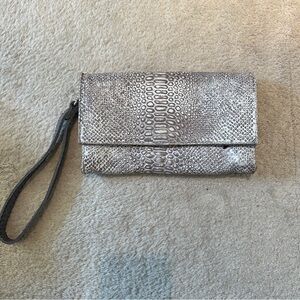 Freebird Lola Clutch